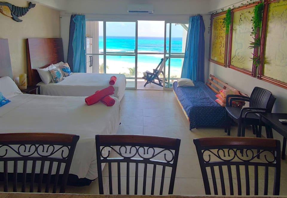 Balcony/Terrace, Photo of the whole room, Pool view, Sea view