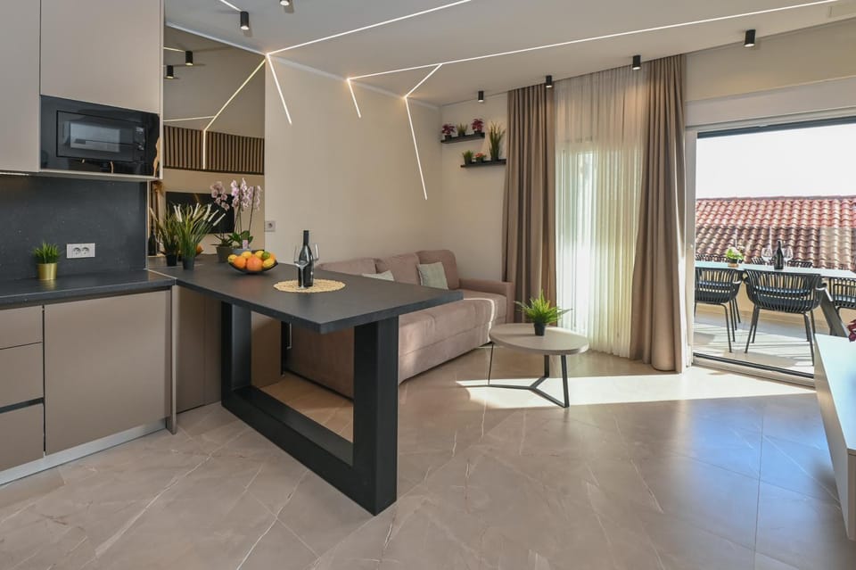 Aparthotel OLIVE with jacuzzi and breakfast Apartment in Novalja