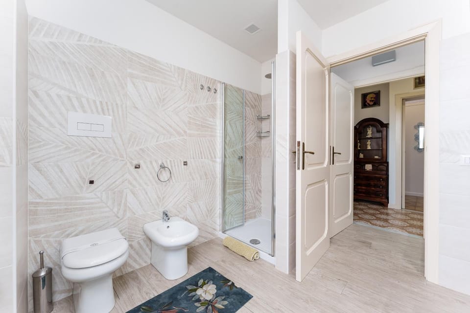 Bathroom, Living room