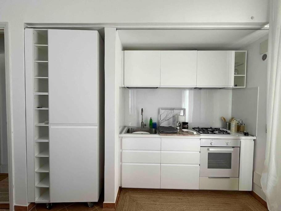 Kitchen or kitchenette, minibar, oven, pet friendly, stove