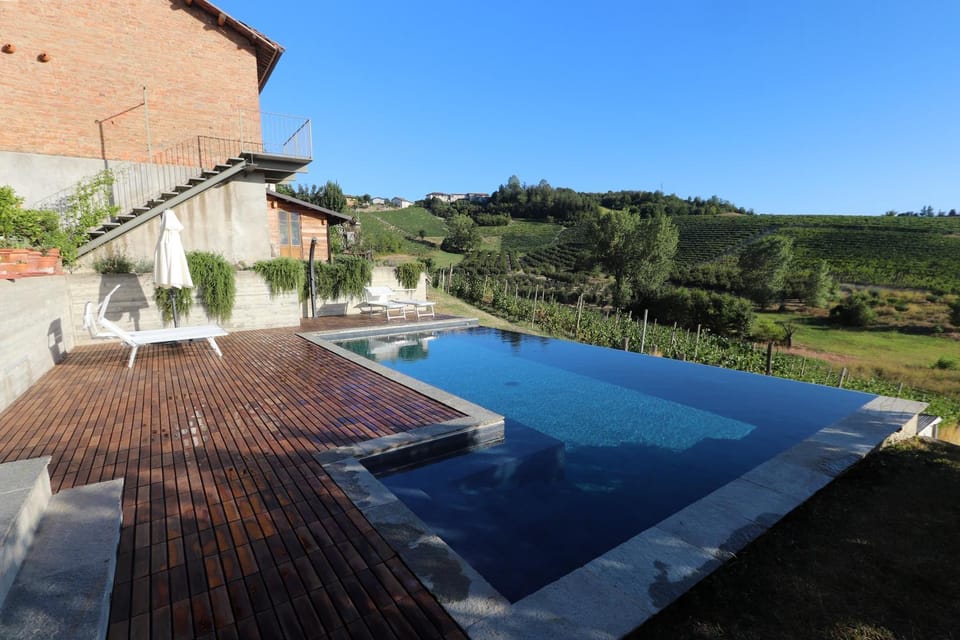 Swimming pool, Swimming pool
