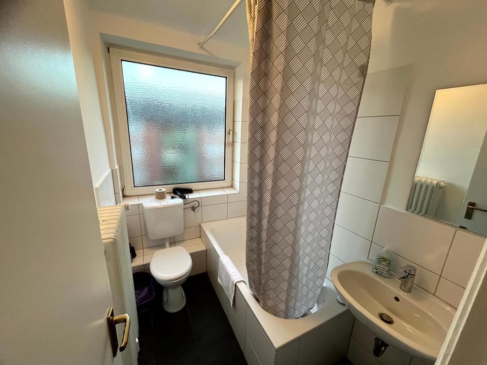 Toilet, Bathroom, Bath