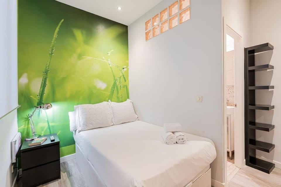 Nice flat in Malasaña, near Gran Vía-ESCOR Apartment in Centro
