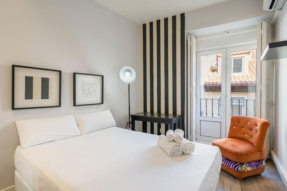 Nice flat in Malasaña, near Gran Vía-ESCOR Apartment in Centro