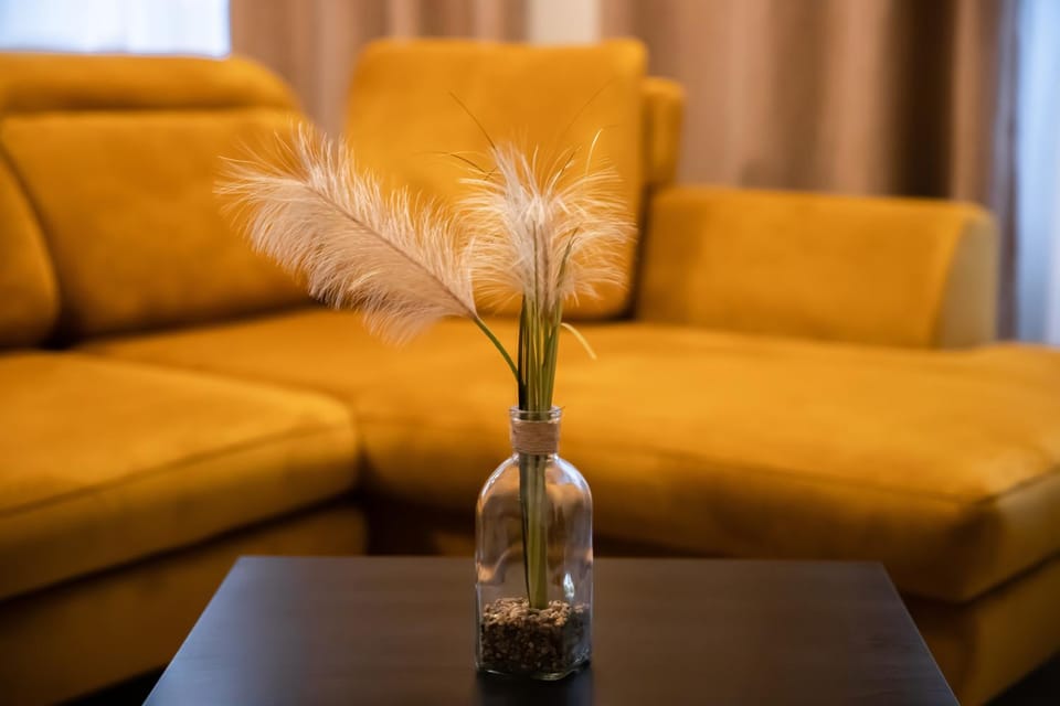 Living room, Decorative detail, Seating area