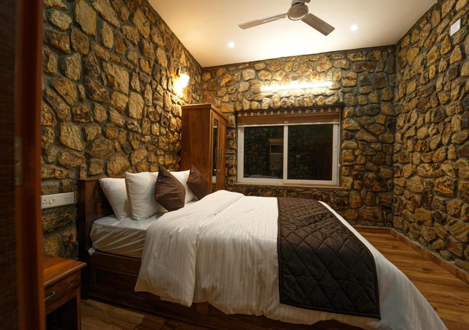 Photo of the whole room, Bedroom, fireplace