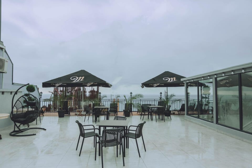Balcony/Terrace, Banquet/Function facilities, Sea view