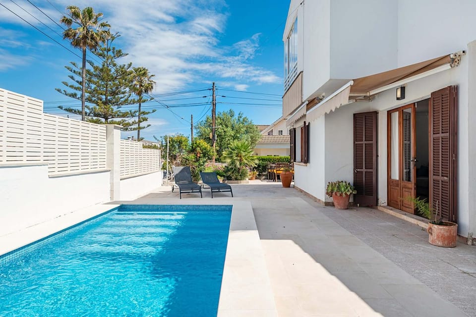 Property building, Swimming pool