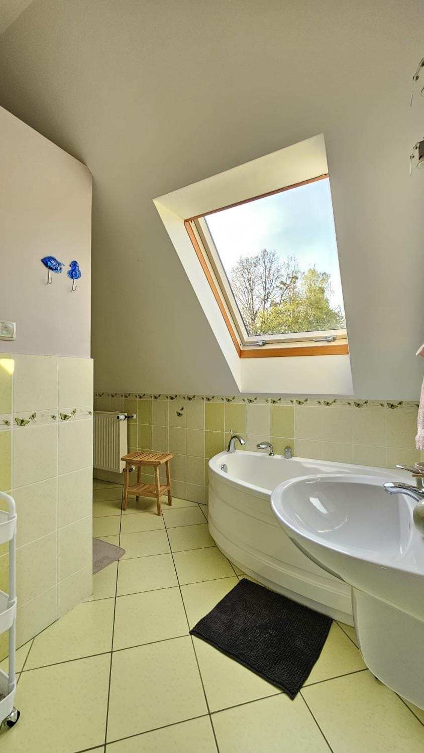 Bathroom, Bath
