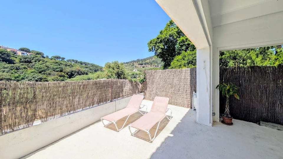 Patio, Natural landscape, View (from property/room), Balcony/Terrace, Mountain view, sunbed