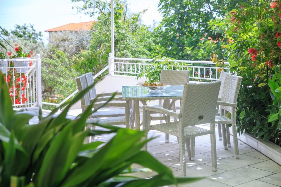 Patio, Garden, Balcony/Terrace, Garden view, Sea view, Area and facilities