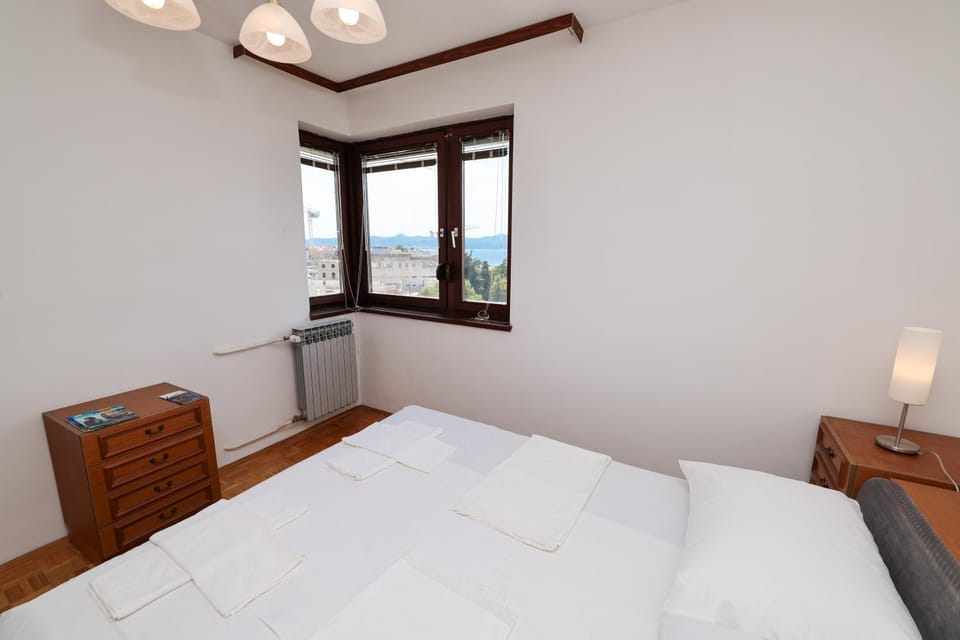 Three bedroom apartment Tesla Maraska Apartment in Zadar