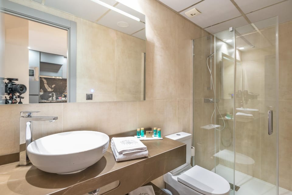 Shower, Bathroom
