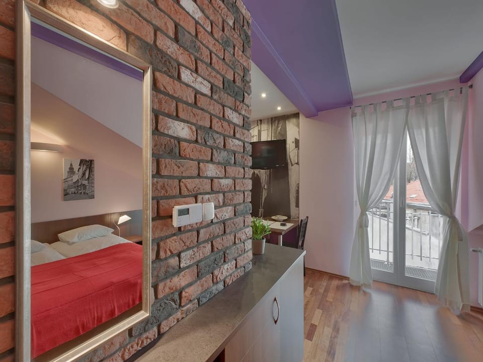 Other, Photo of the whole room