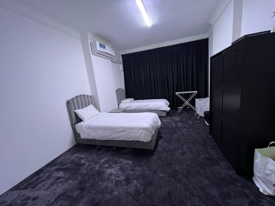 Dinar apartments - twin bed Vacation rental in Abu Dhabi