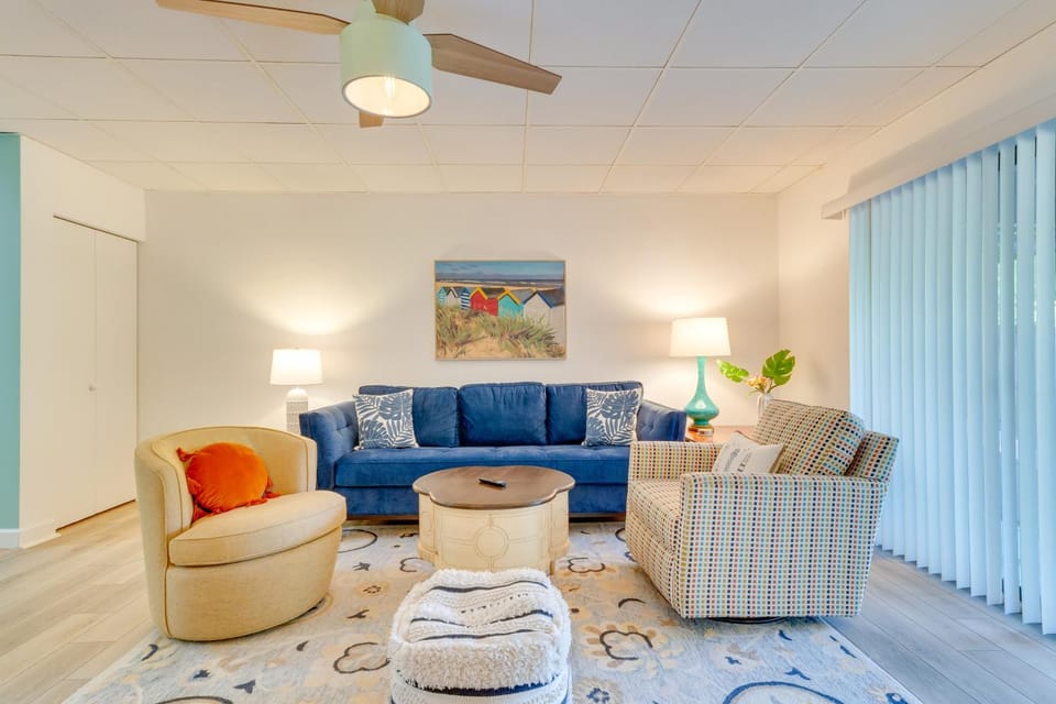 Gulf Breeze Escape w/ Patio + Community Pool! House in Gulf Breeze