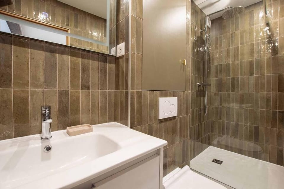 Sentier Historical Center II Luxury Design Apartment 3BR-8P Apartment in Paris