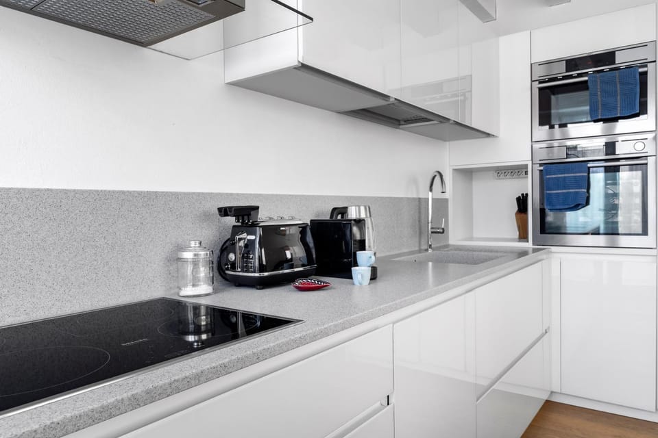 Clock's 2 bedrooms & 2 bathrooms & big terrace Apartment in Lido di Venezia
