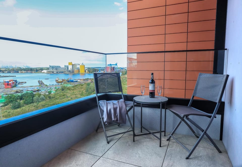Balcony/Terrace, River view