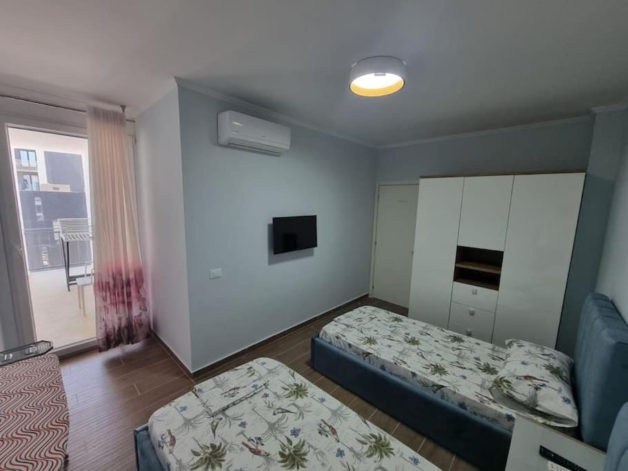 H&E Sea view 2-Bedroom Apt Qerret Apartment in Tirana County, Albania
