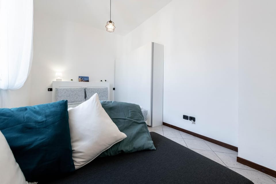Realkasa Otto Colonne Flat Apartment in Bologna