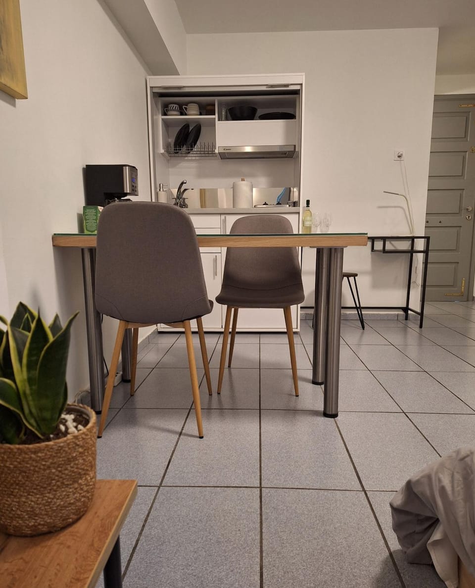 Studio, Athens Exarcheia Apartment in Athens