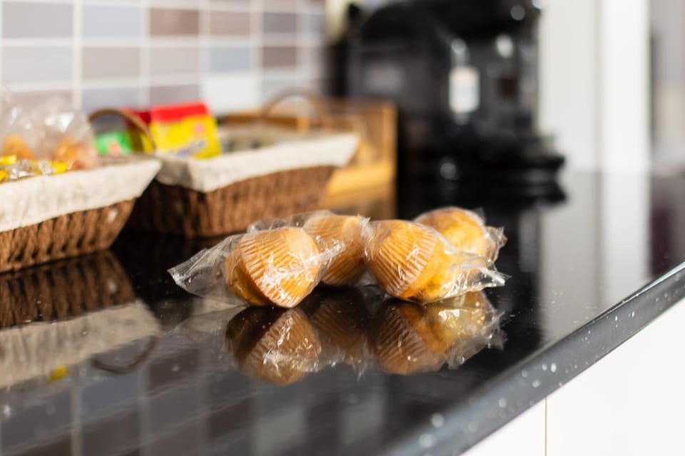 Kitchen or kitchenette, Breakfast