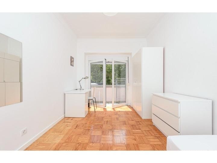 HOUZE Family flat in Central Lisbon near Zoo Apartment in Lisbon