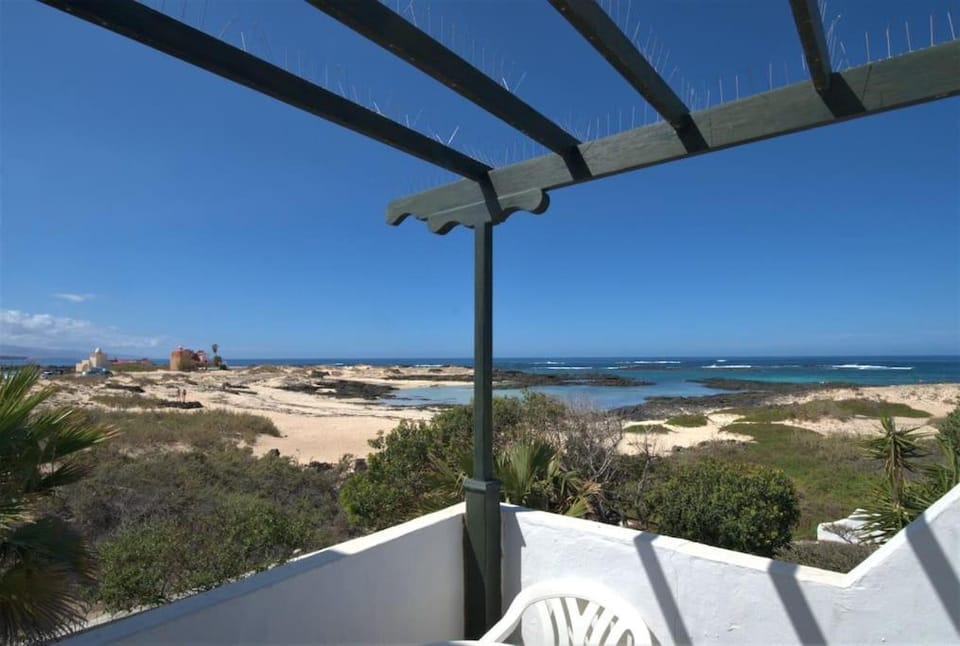 Natural landscape, View (from property/room), Balcony/Terrace, Balcony/Terrace, Beach, Sea view