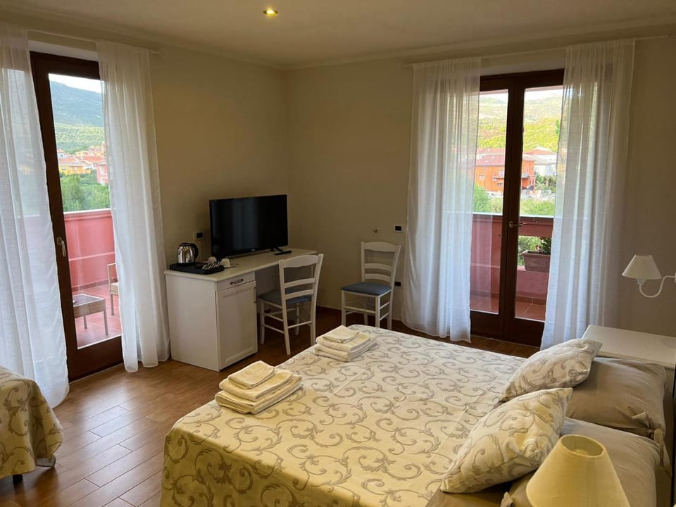 Le Pavoncelle Bed and Breakfast in Bosa