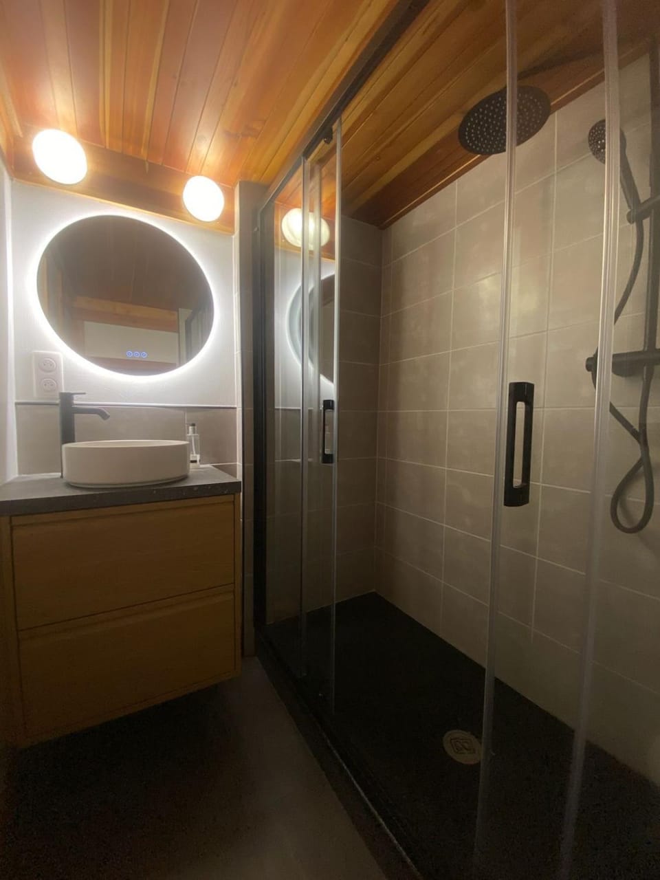 Shower, Bathroom