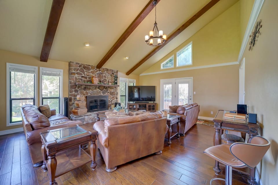 Spacious Arkansas Abode with Balcony and Fire Pit! House in Fort Smith