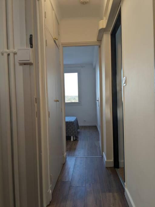 Appartment - vue imprenable sur la cité médiévale - Parking gratuit - Climatisé Apartment in Carcassonne