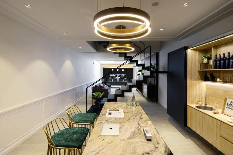 Lounge or bar, Drinks