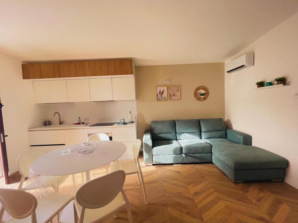 Living room, kitchen