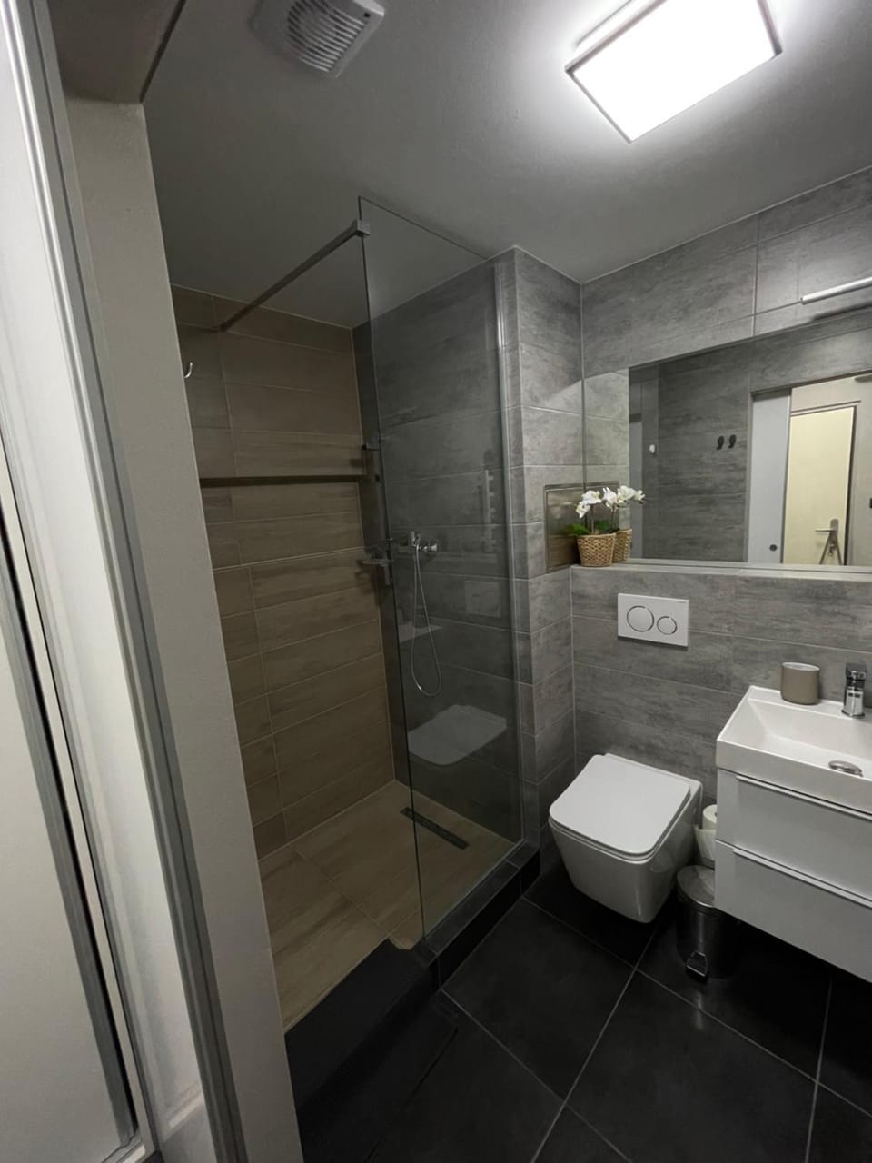 Studio Prosek Apartment in Prague