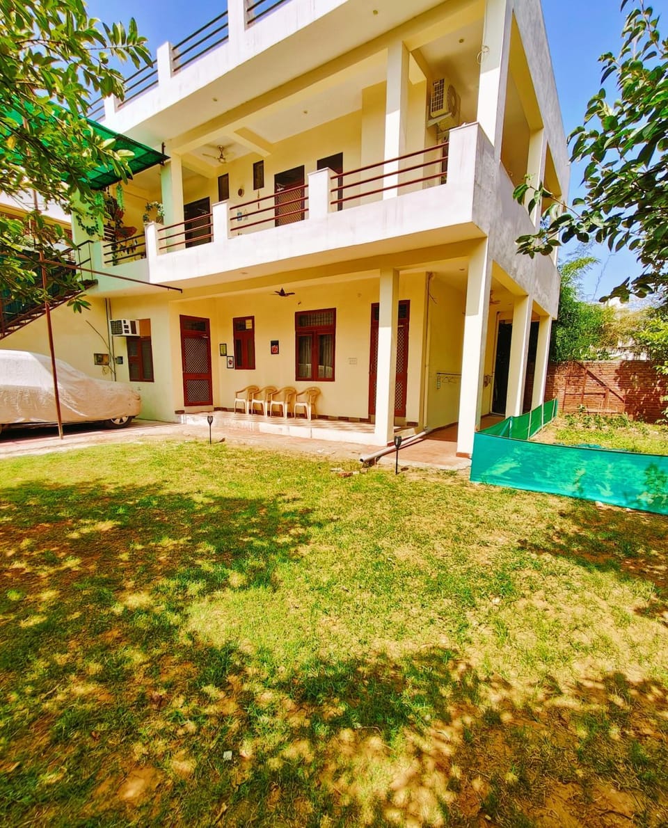 Property building, Garden