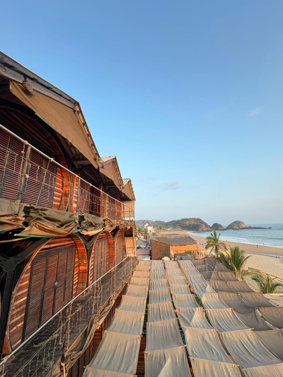 HOTEL EXTASIS ZIPOLITE nudista en zona de fiesta Hotel in State of Oaxaca