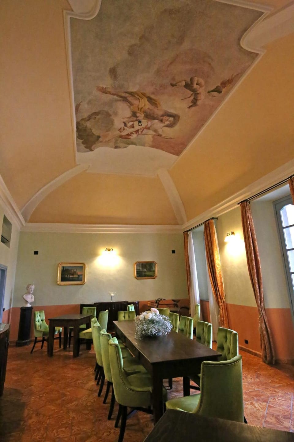 Seating area