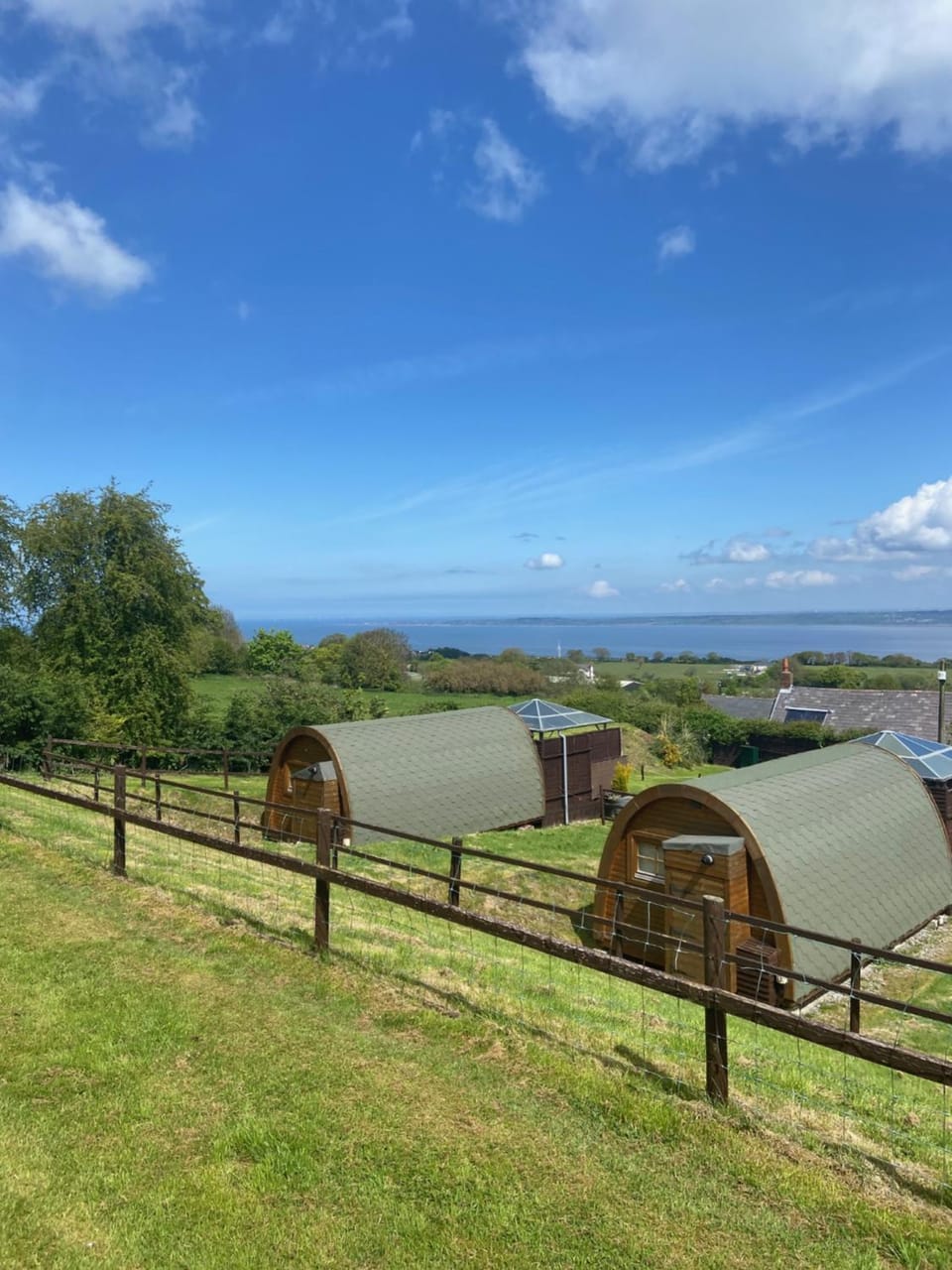 Acorns Luxury Glamping Campground/ 
RV Resort in Wales