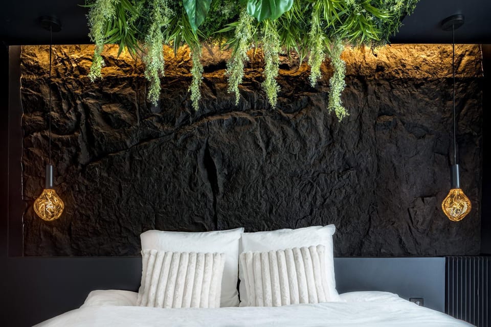 Bed, Decorative detail