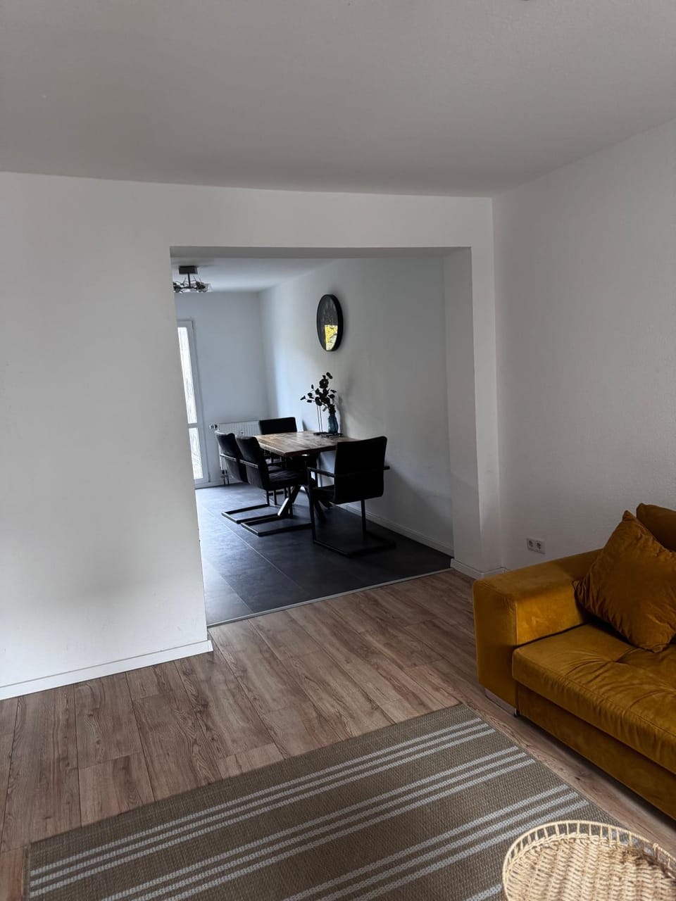 Living room, Dining area