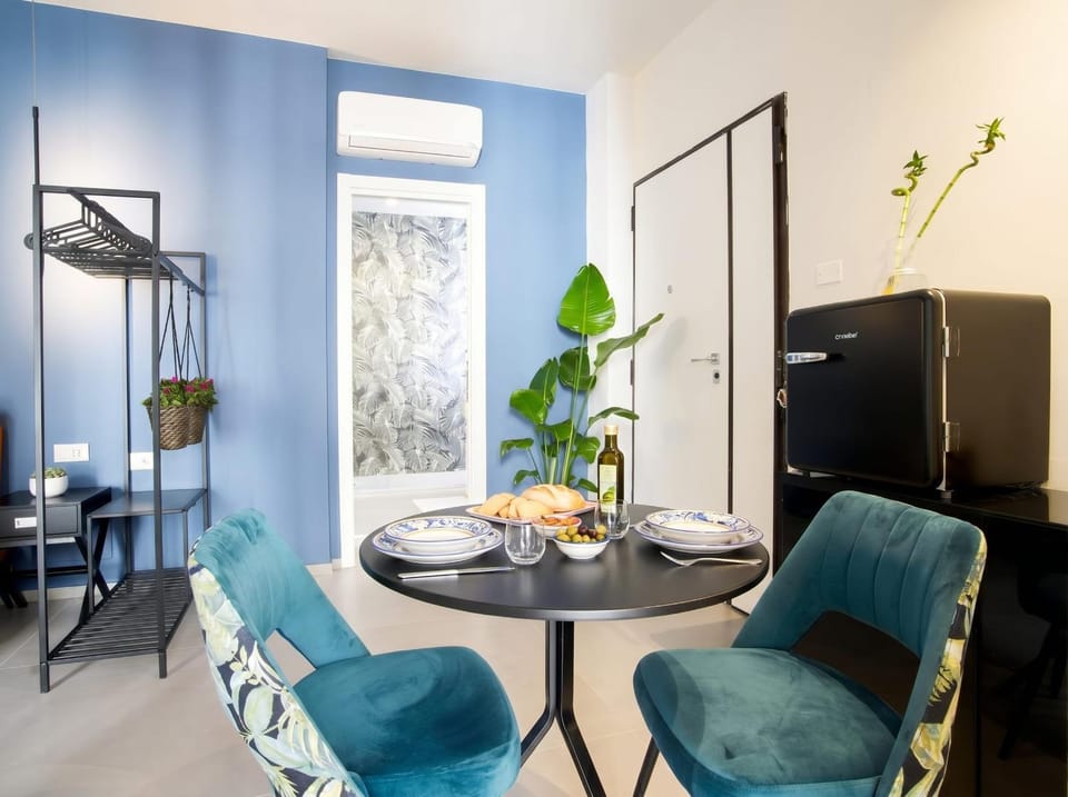 Floris: modern studio in the heart of city center Apartment in Bari