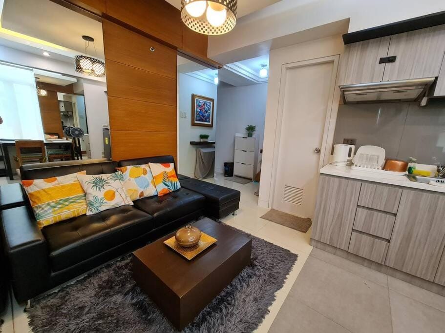 Kitchen or kitchenette, Living room, Seating area