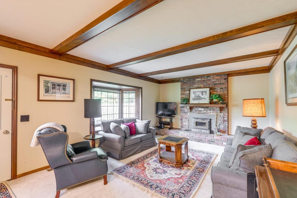 Family-Friendly West Chester Twp Home w/ Pool! House in Ohio