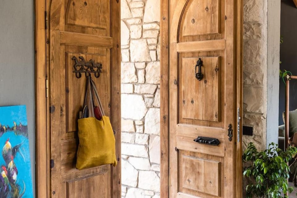 A Fascinating Toscana_like home in Urla House in İzmir Province