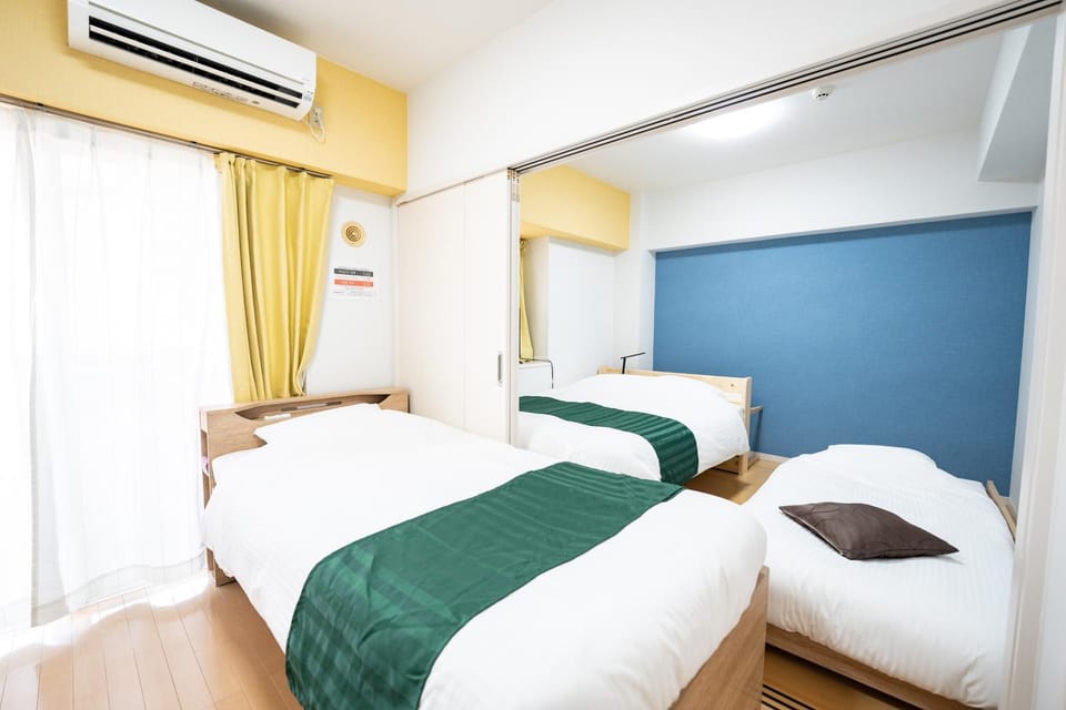 Bed, Photo of the whole room, air conditioner