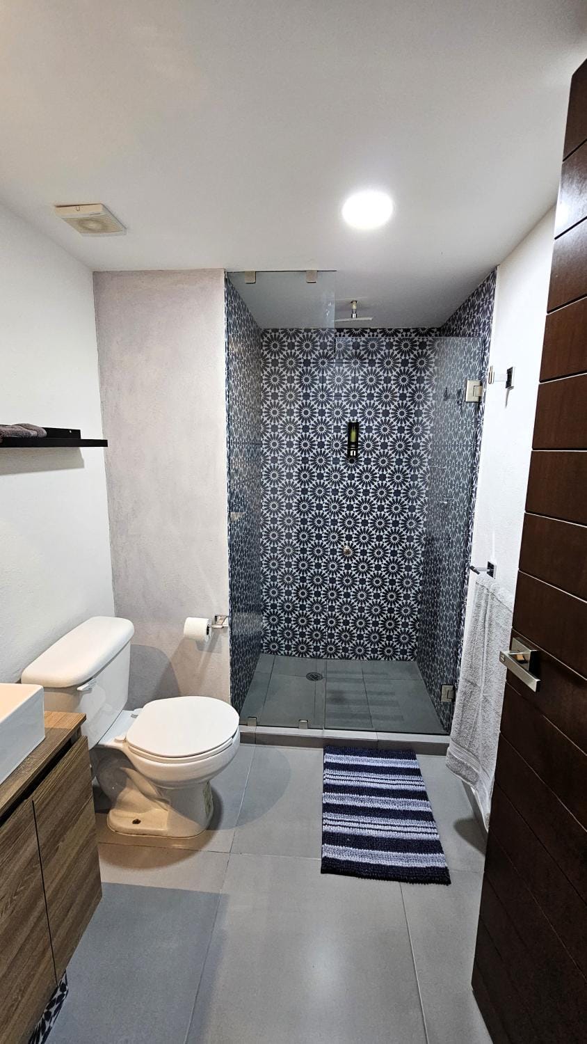 Shower, Toilet, Bathroom