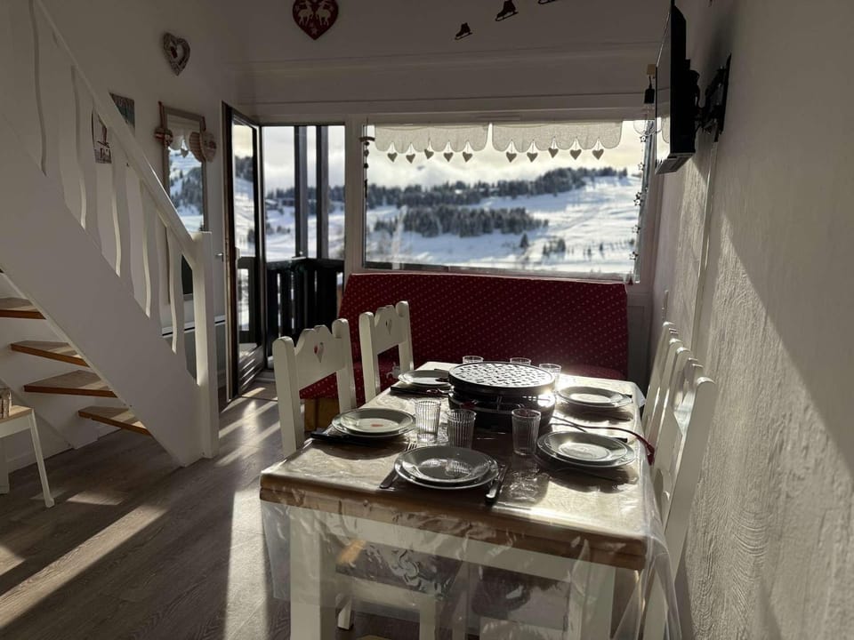 Studio aux Saisies 6 pers. proche commerces, balcon sud - FR-1-594-313 Apartment in Haute-Savoie