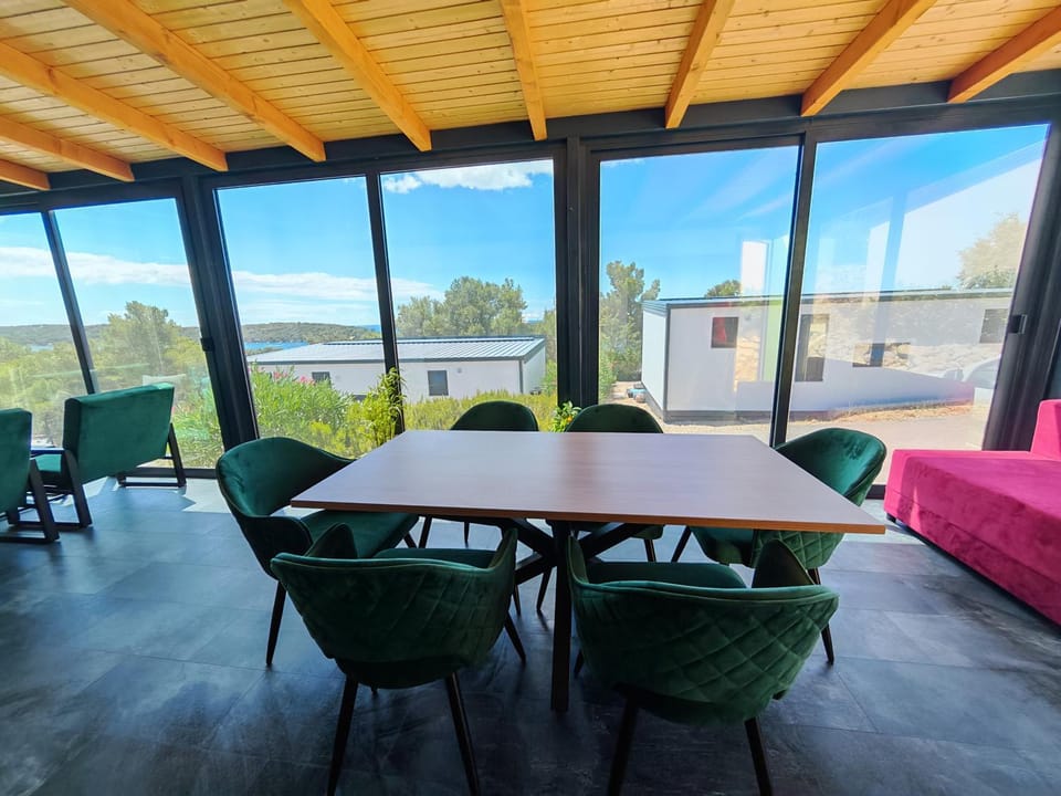 Balcony/Terrace, Seating area, Dining area